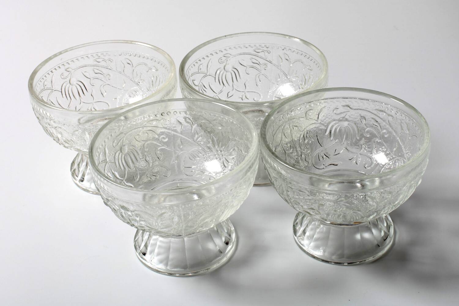 Set of 4 Vintage Pressed Glass Dessert Bowls Cibulak by Pavel Panek / 1977