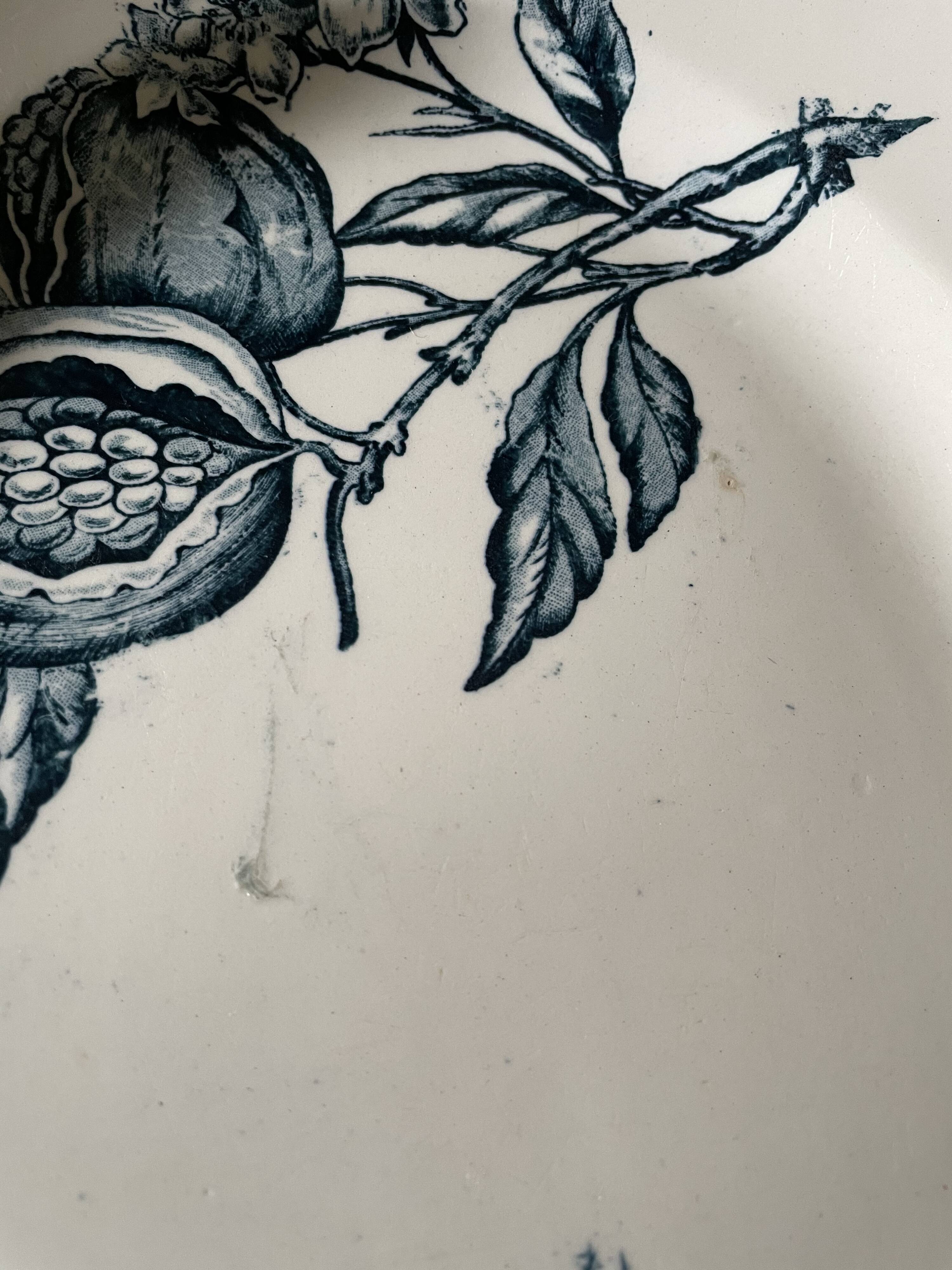 Iron earth serving dish