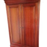 Armoire en merisier massif style Louis Philippe