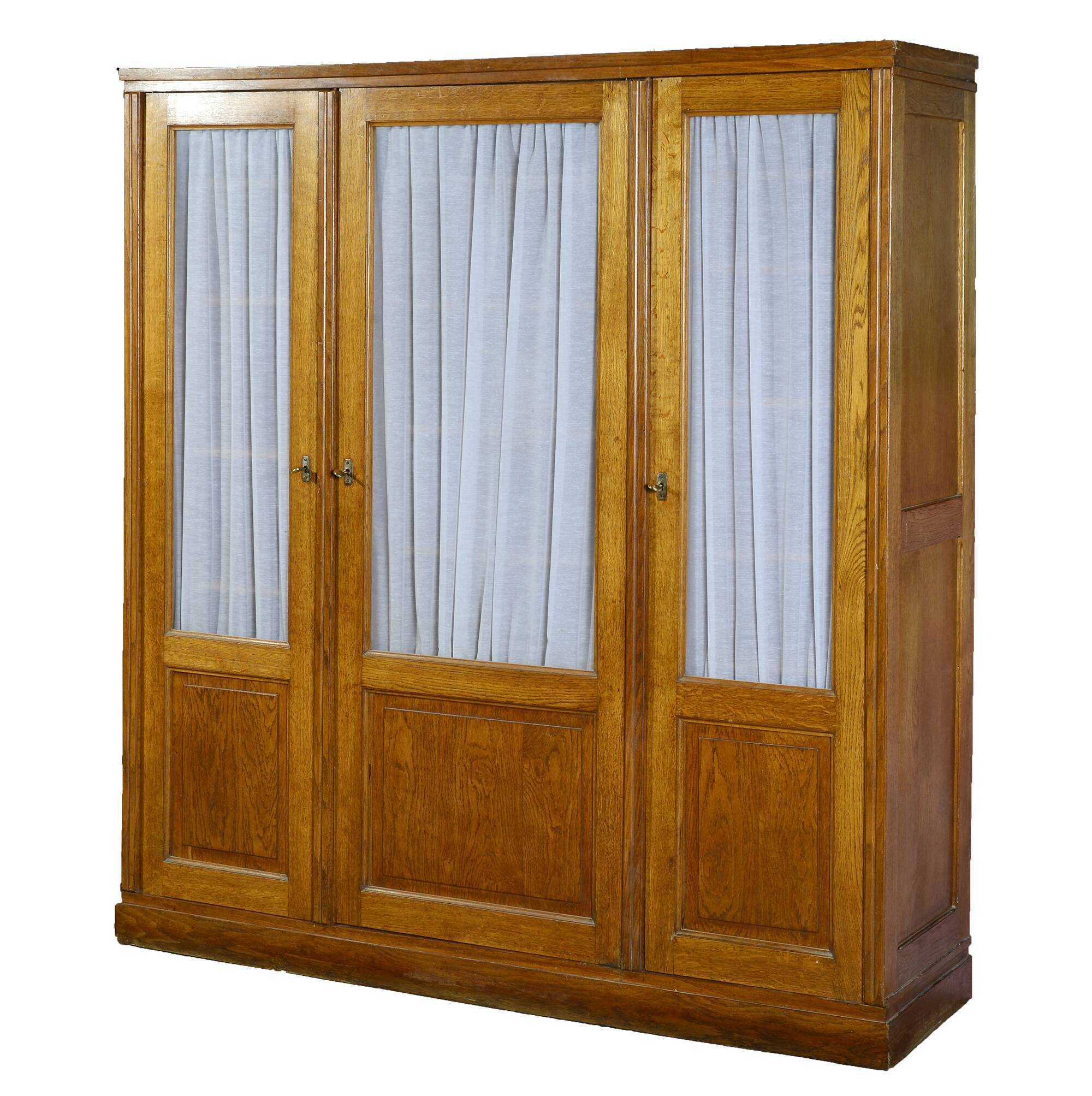 Bibliothèque ou armoire vitrée