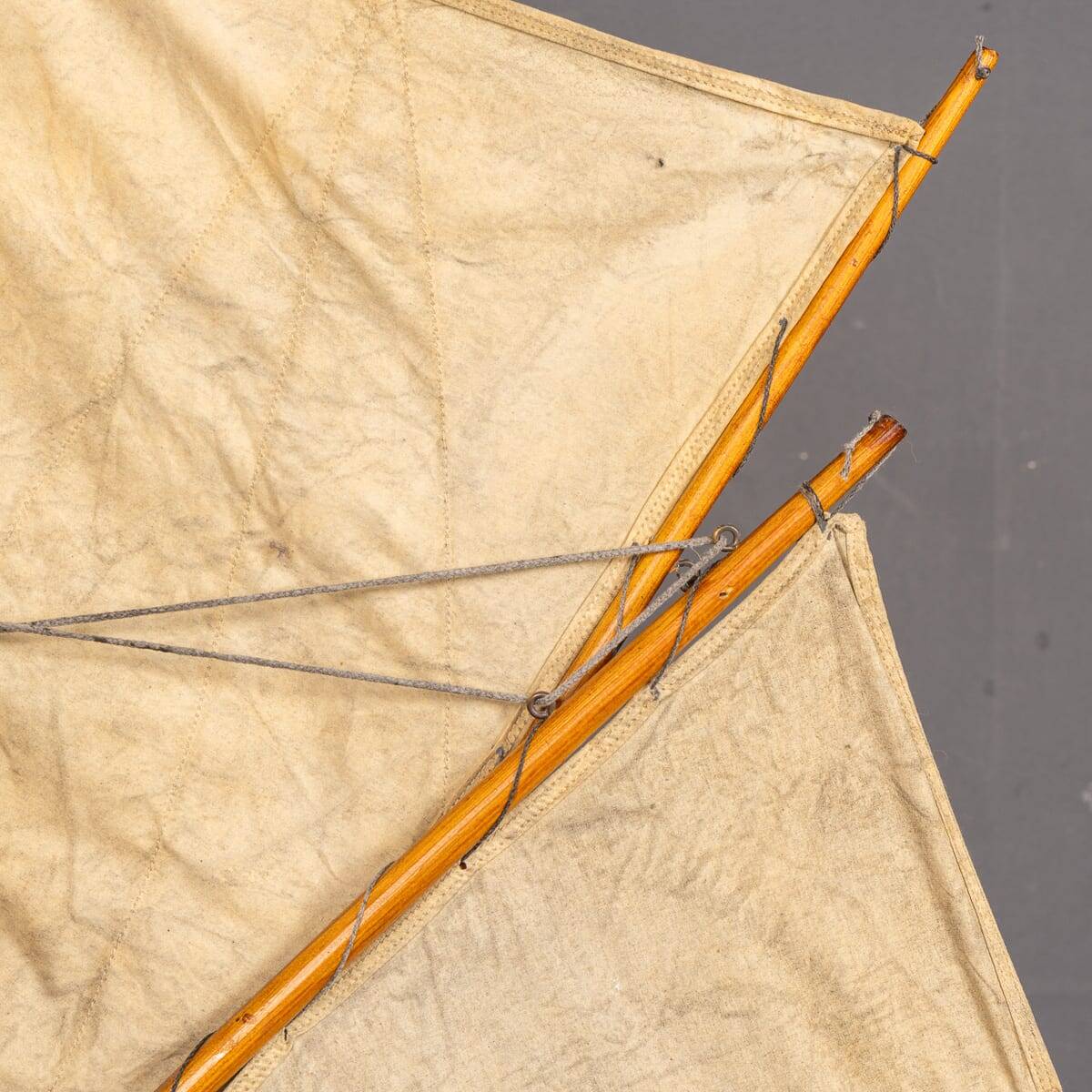 Vintage 20thC English Carved Hull Pond Yacht c.1930