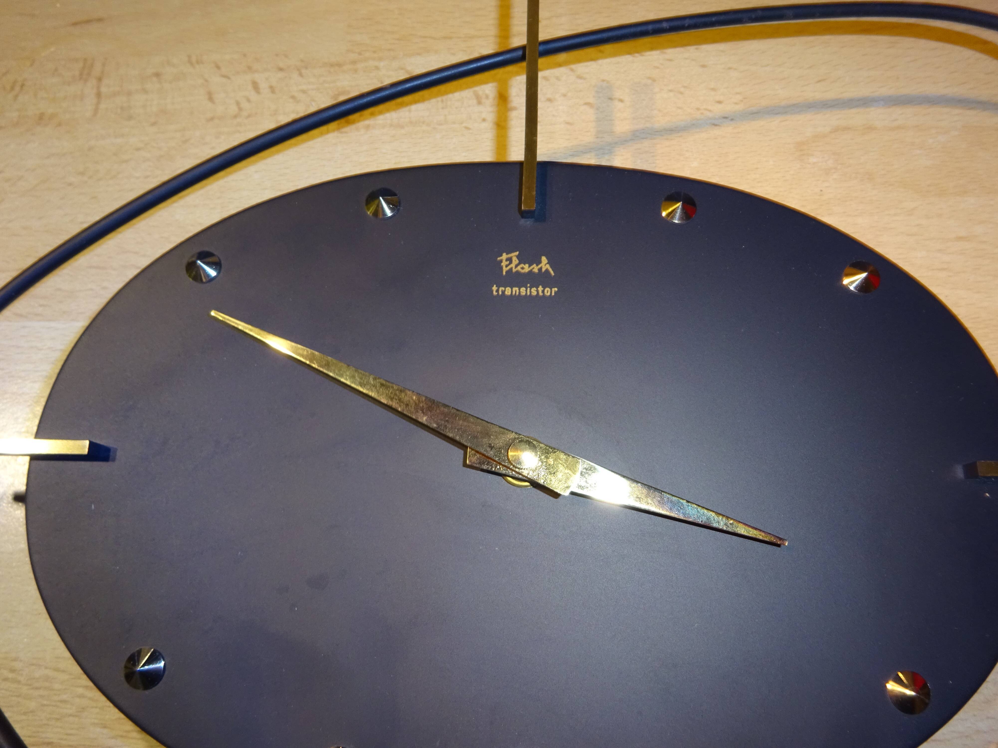 pendulum ATO flash focus ORTF vintage transistor