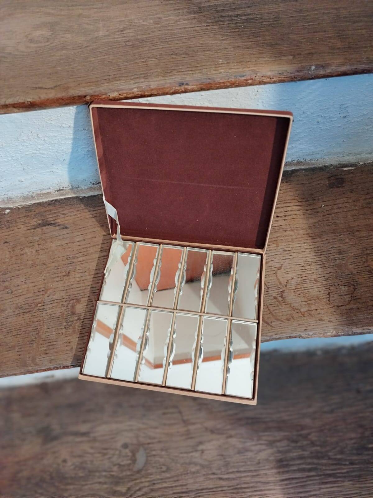 Set of 12 beveled mirror knife holders