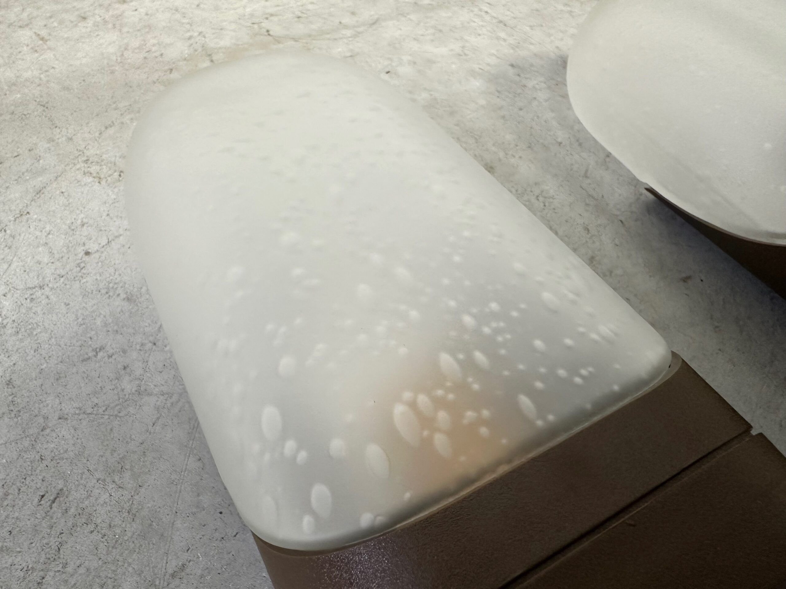 2x vintage 'frosted glass' wall lamp – Hans Popp