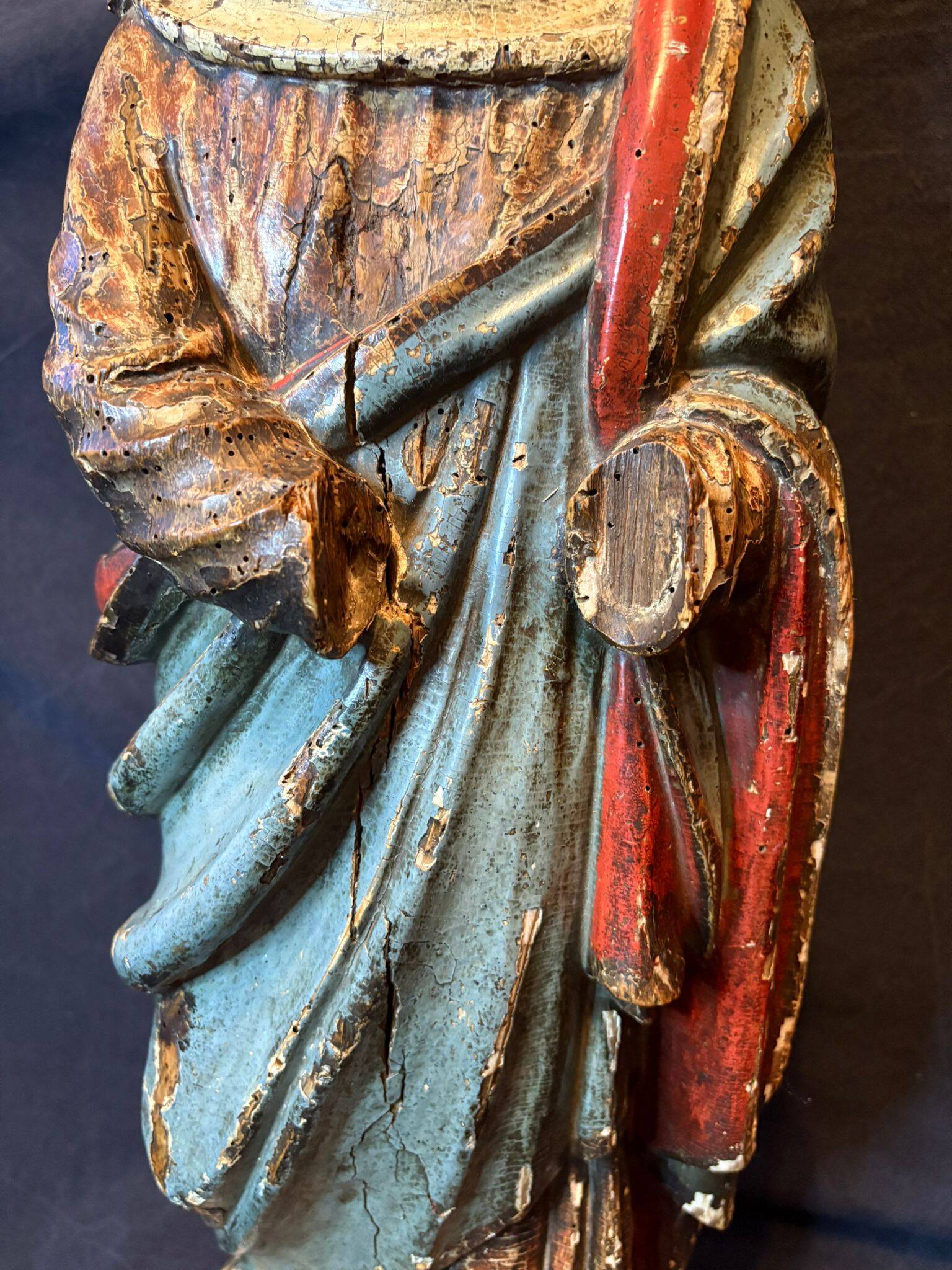Polychrome saint from the 16th century