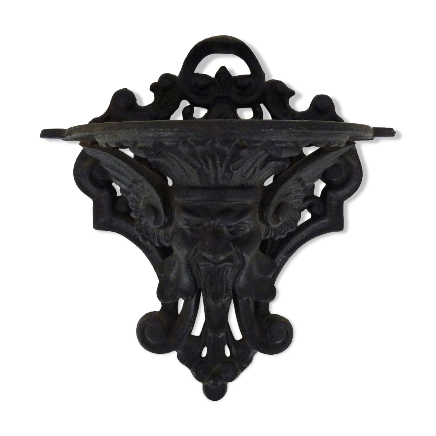 Harness, plant door, wall statue door with devil's head