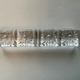 Crystal knife holder