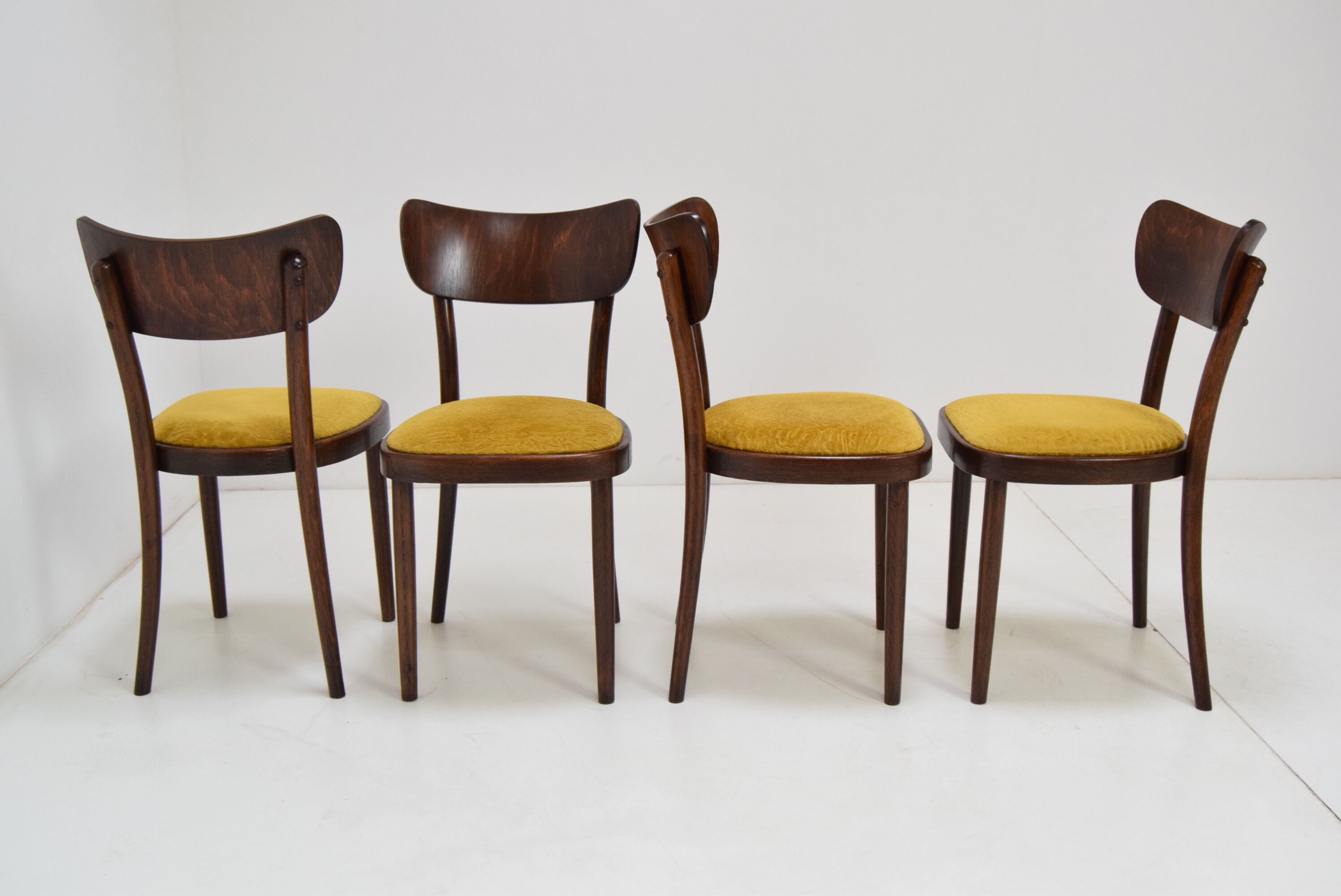 Set of four chairs, Ton, 1960