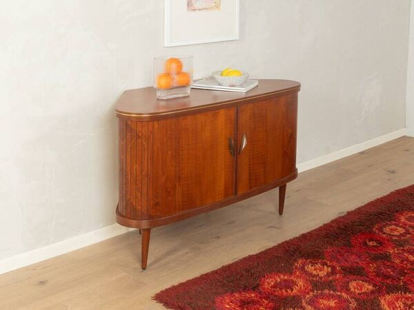 Buffet d'angle des années 1950 avec compartiment bar intégré.