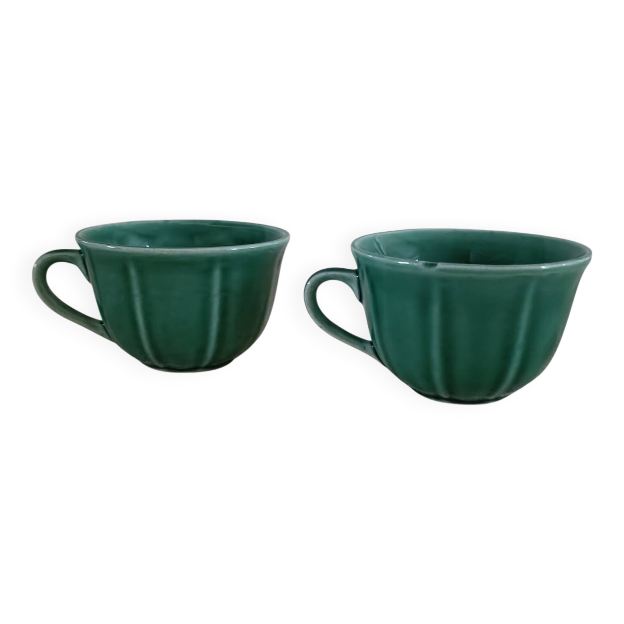2 vintage cups