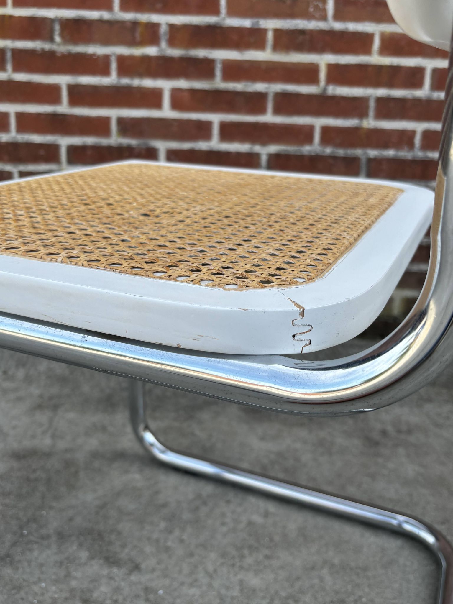 Cesca design chair model b32 in chrome white