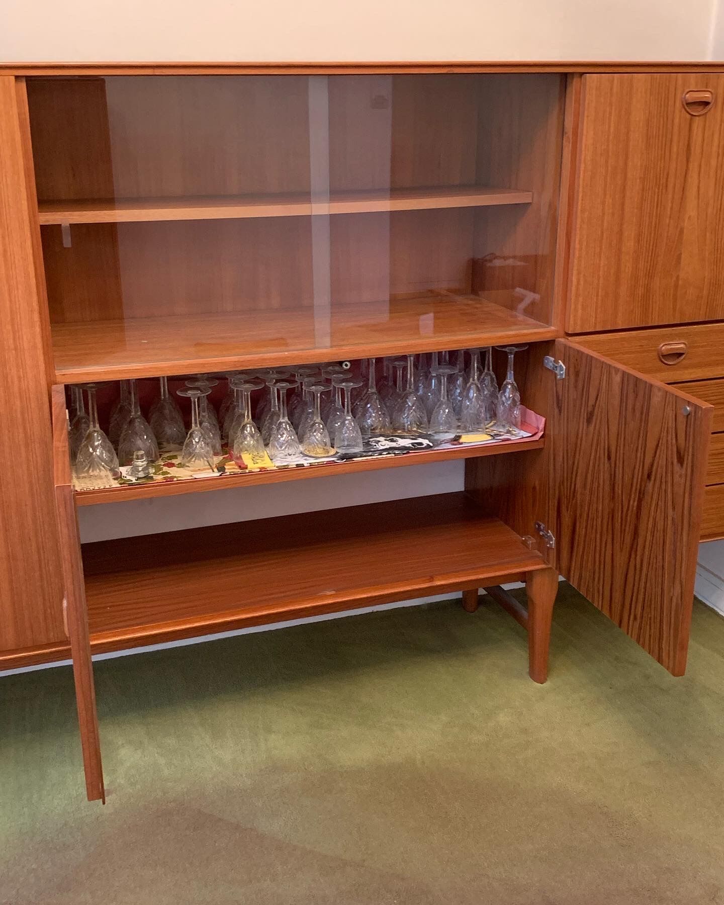 Fristho teak cupboard-bar