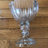 2 crystal cups