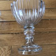 2 crystal cups
