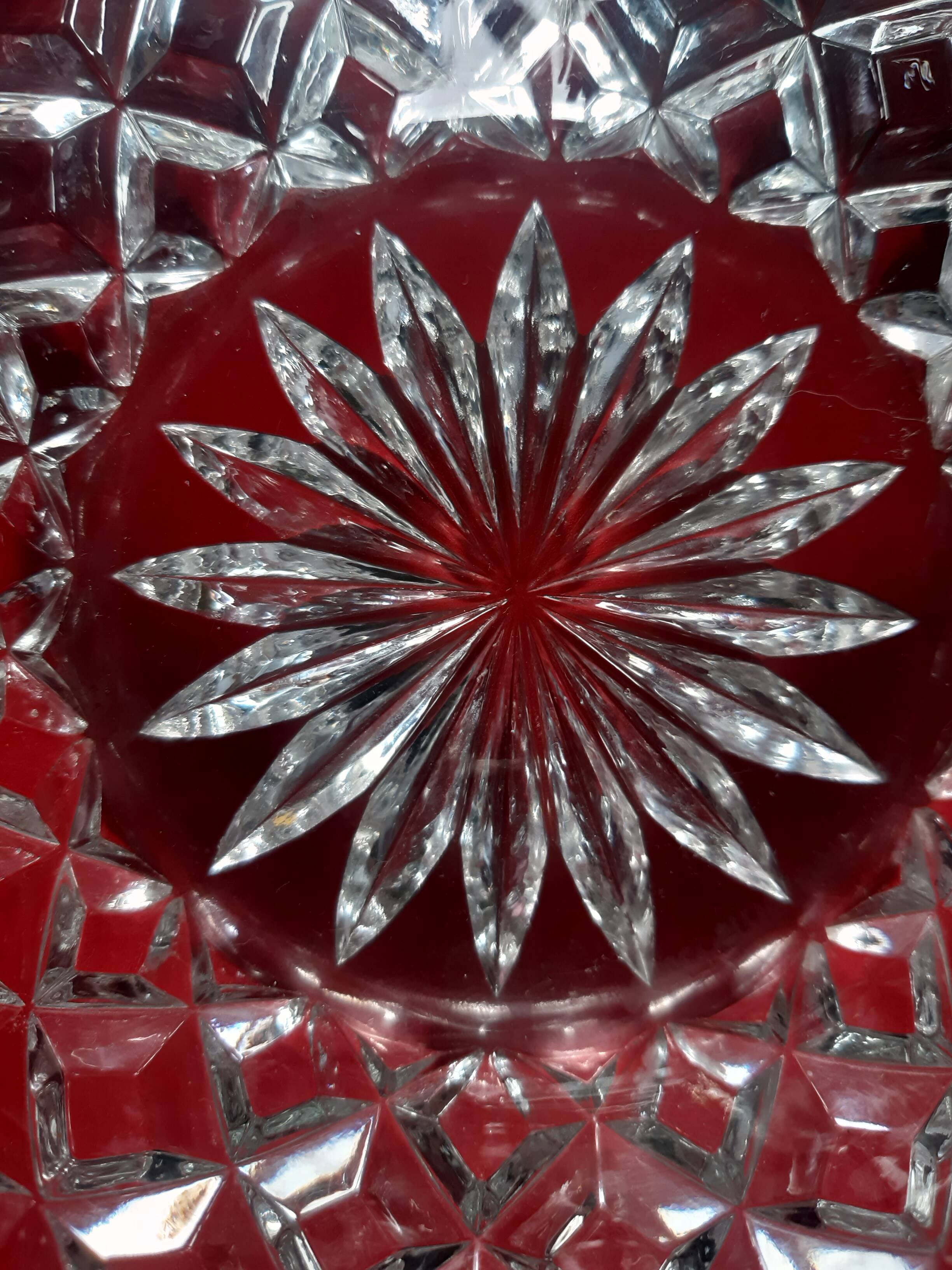 Bonbonnière, cut glass trinket dish.