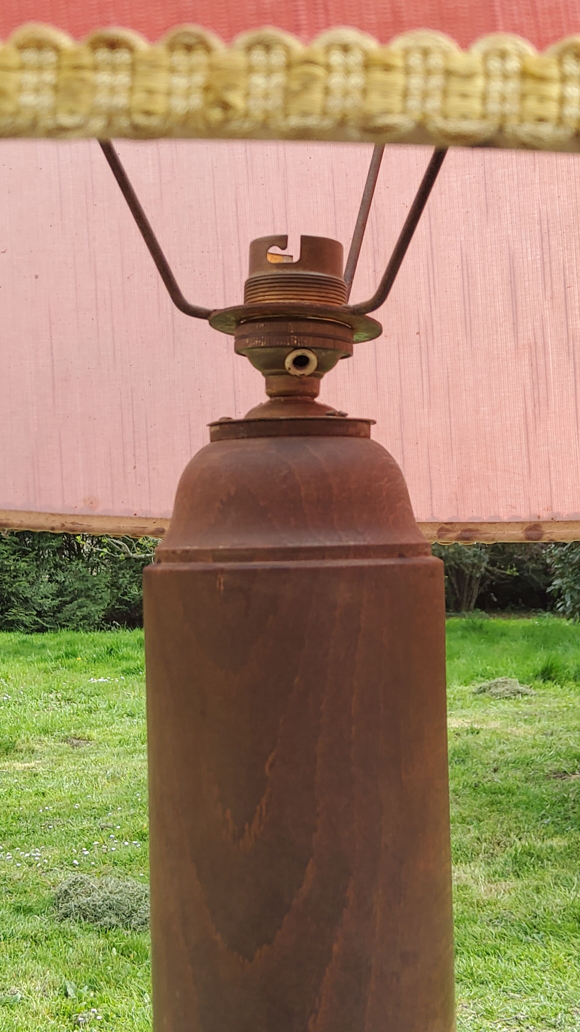 Floor lamp with shelf of the 40s/50s in beech lampshade red fabric