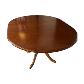 Round table, wood