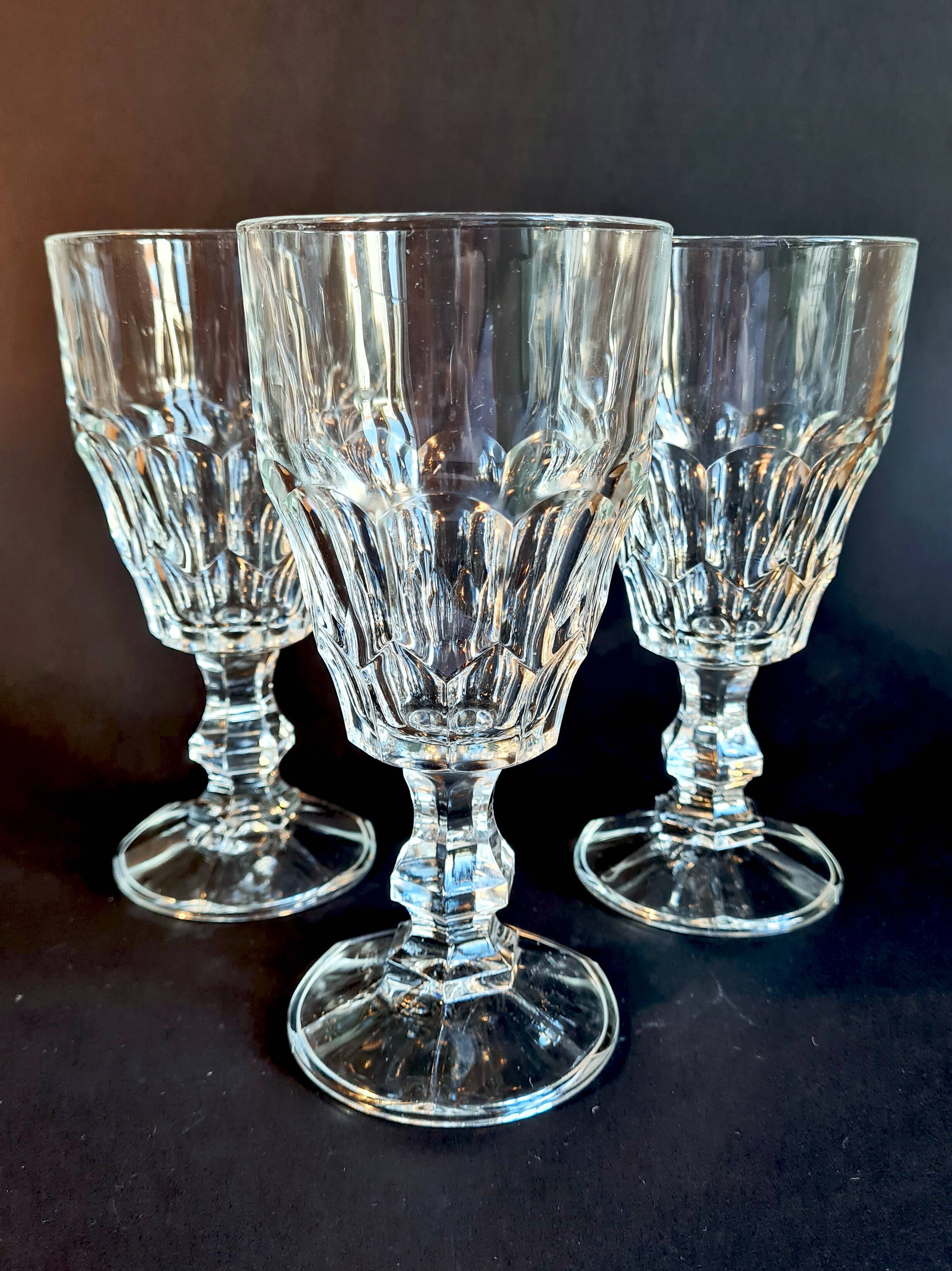12 large stemmed glasses, vintage