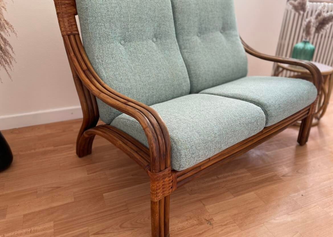2-seater rattan bench