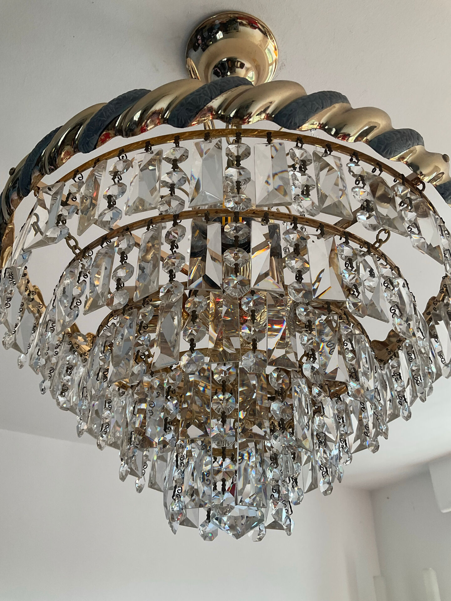 Lustre cascade de pampilles cristal et laiton