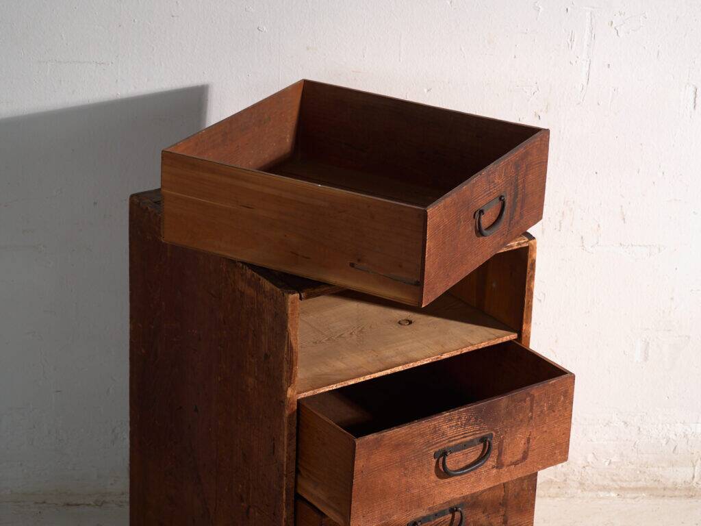 Antique Japanese tansu chest – Japan, circa 1910