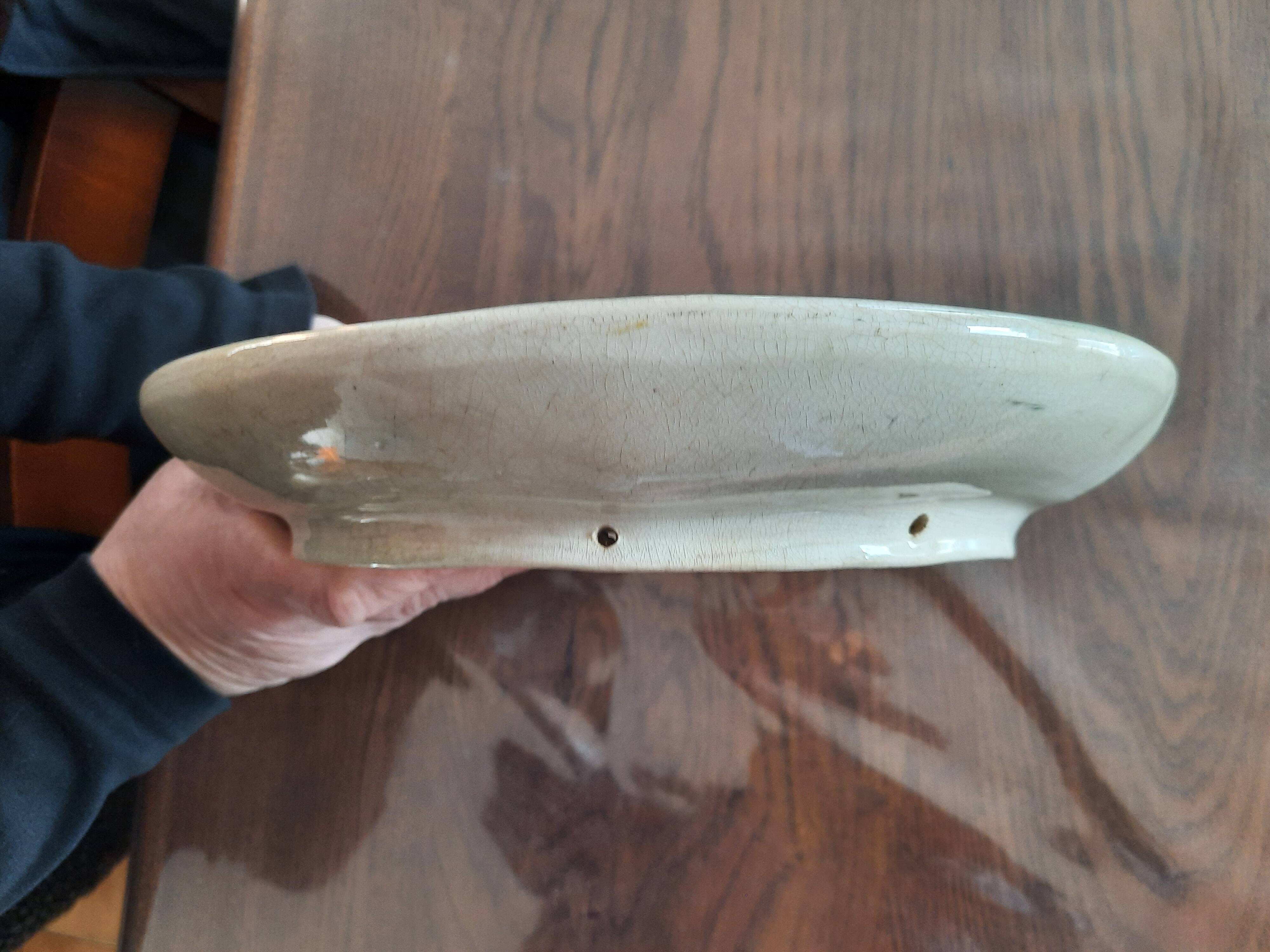 Decorative barbotine plate with apple design. Intended to be hung. Late 19th century.