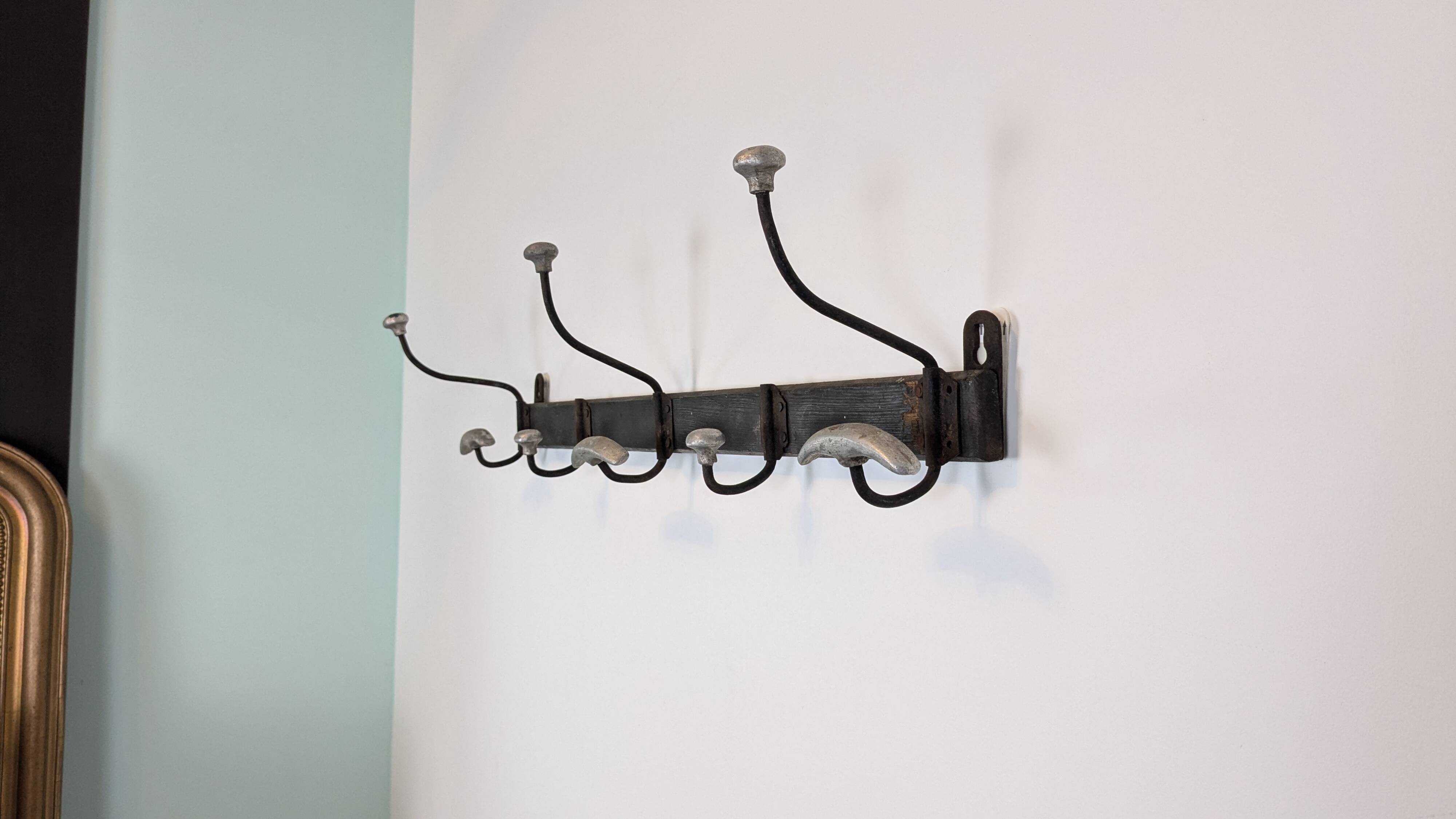 Ancienne patère triple bois et métal