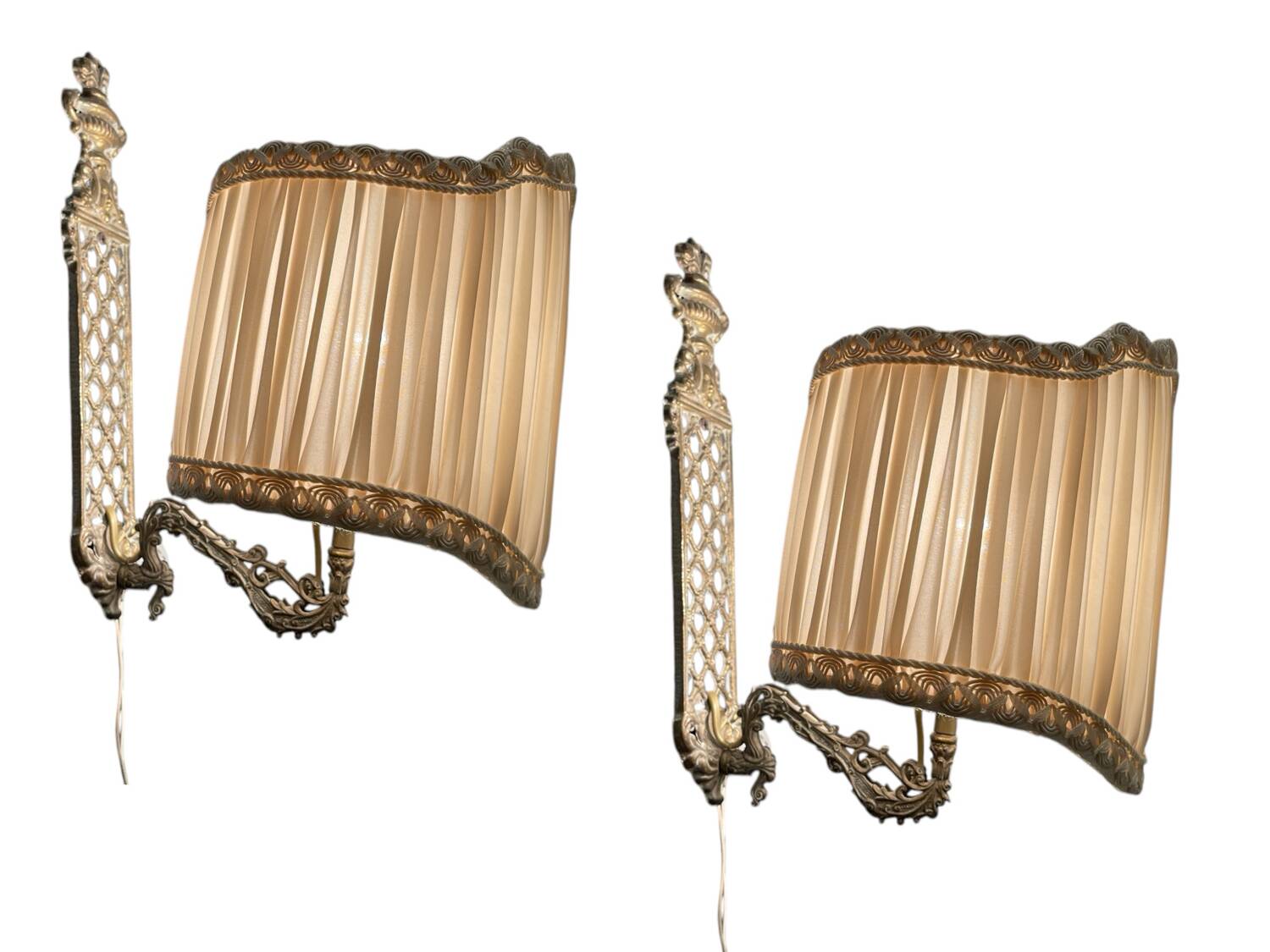 Lot de 2 appliques en laiton des années 1960