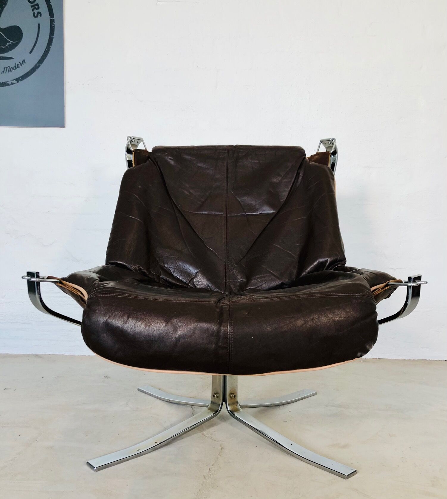 Vintage retro sigurd resell leather low back chrome falcon chair