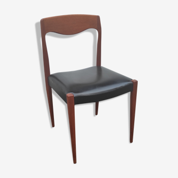 Scandinavian style teak chair – 60s/70s