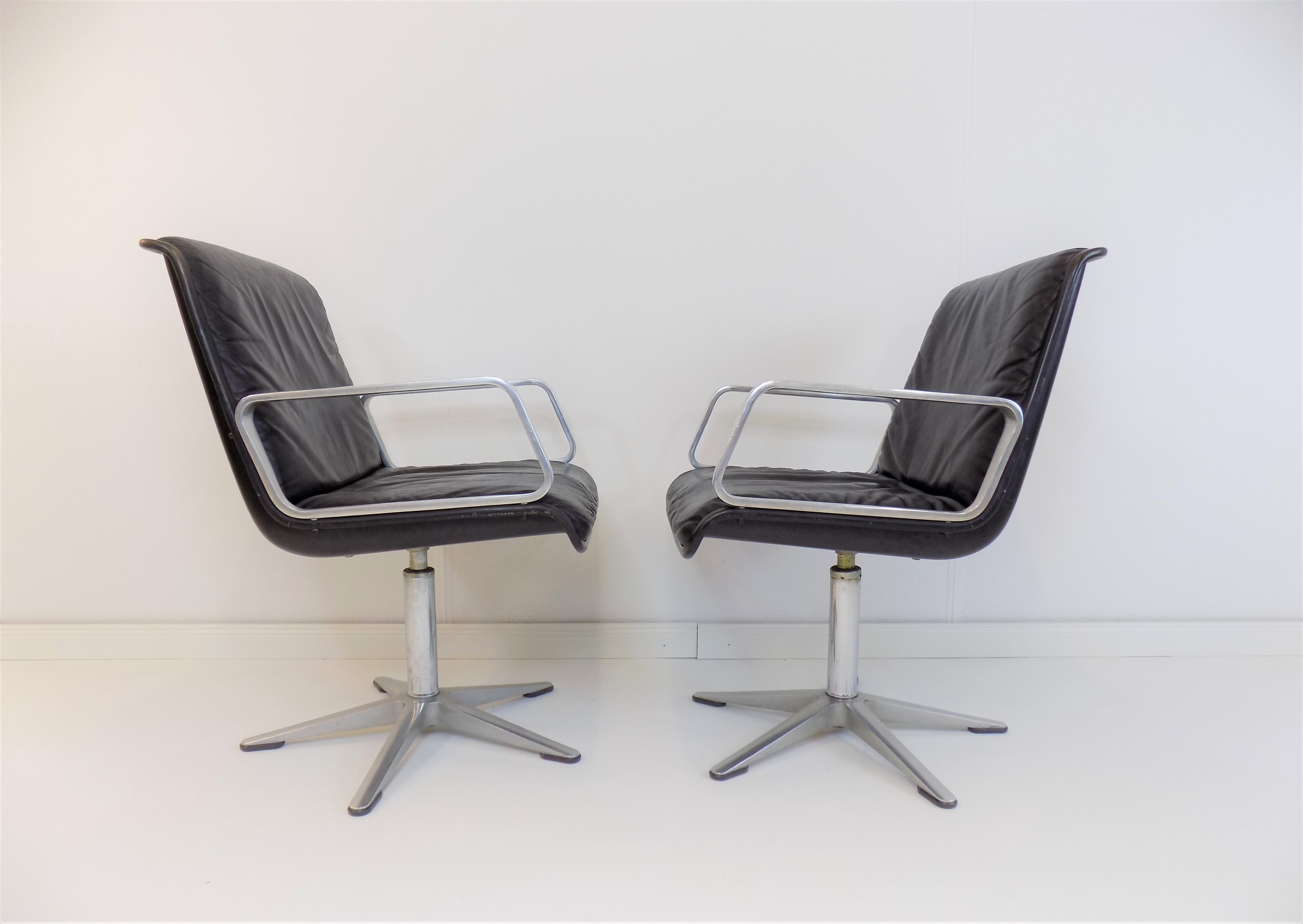Ensemble de 2 chaises de bureau Wilkhahn Delta du groupe Delta