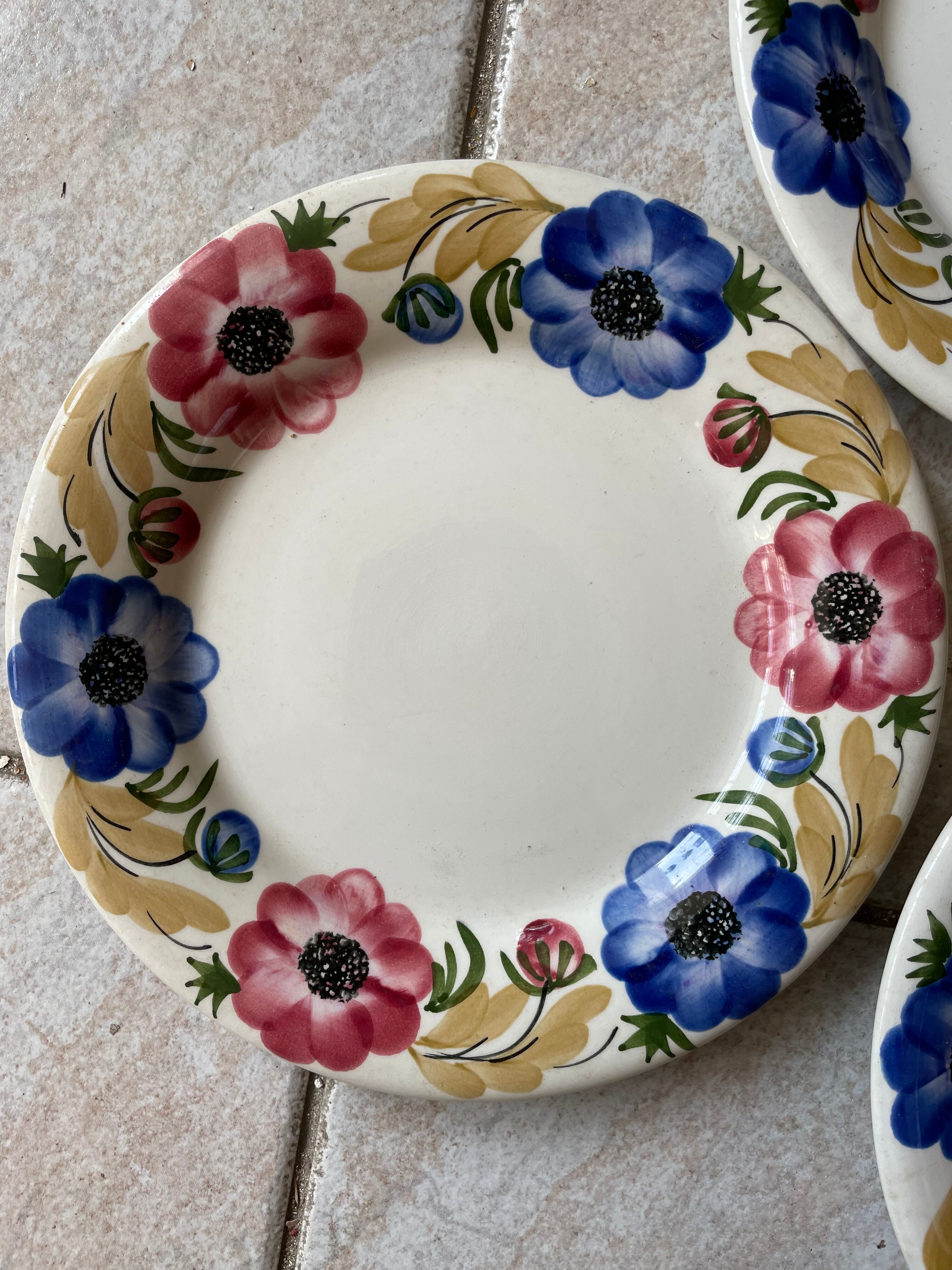 Set of 8 Ginori dessert plates