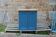Buffet parisien vintage bleu profond & plateau bois naturel