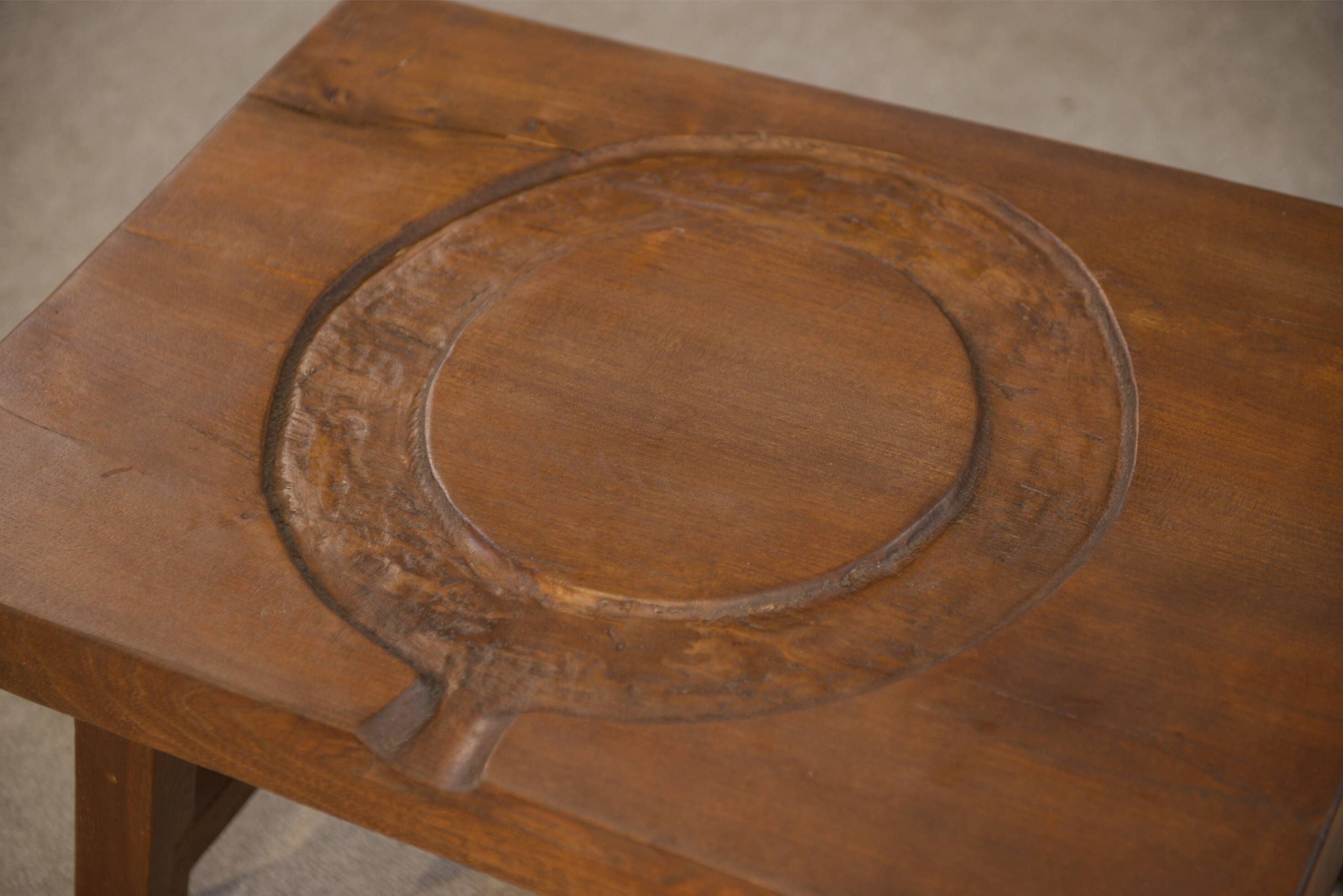 Table basse brutaliste en orme 1950’s