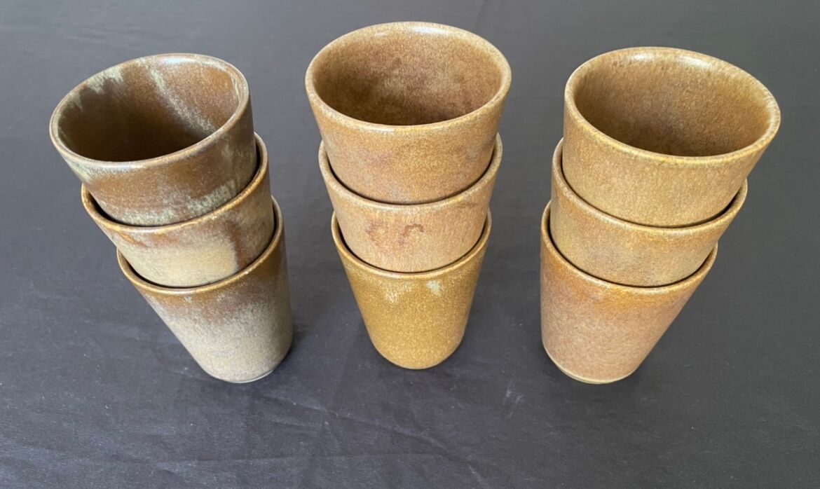 Digoin sandstone cups