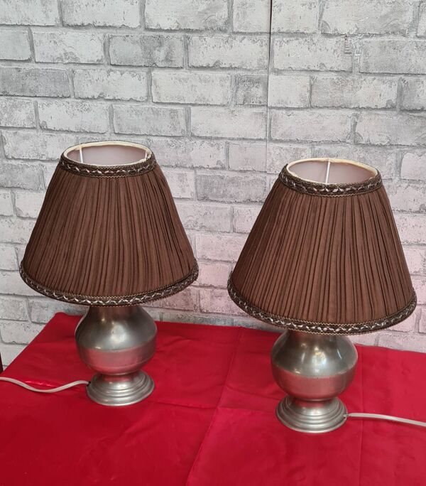 paires de lampes en etain  et abat jour plisée  h40x26   electricité aux normes super etat
