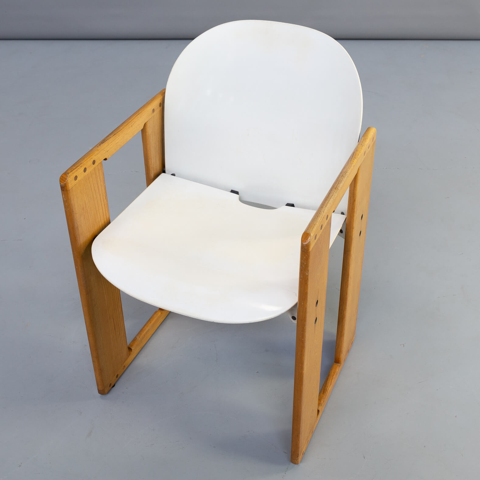 Arfa & Tobia Scarpa ‘dialogo’ dining chairs for B&B Italia 1970