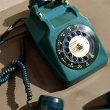 Téléphone rétro à cadran