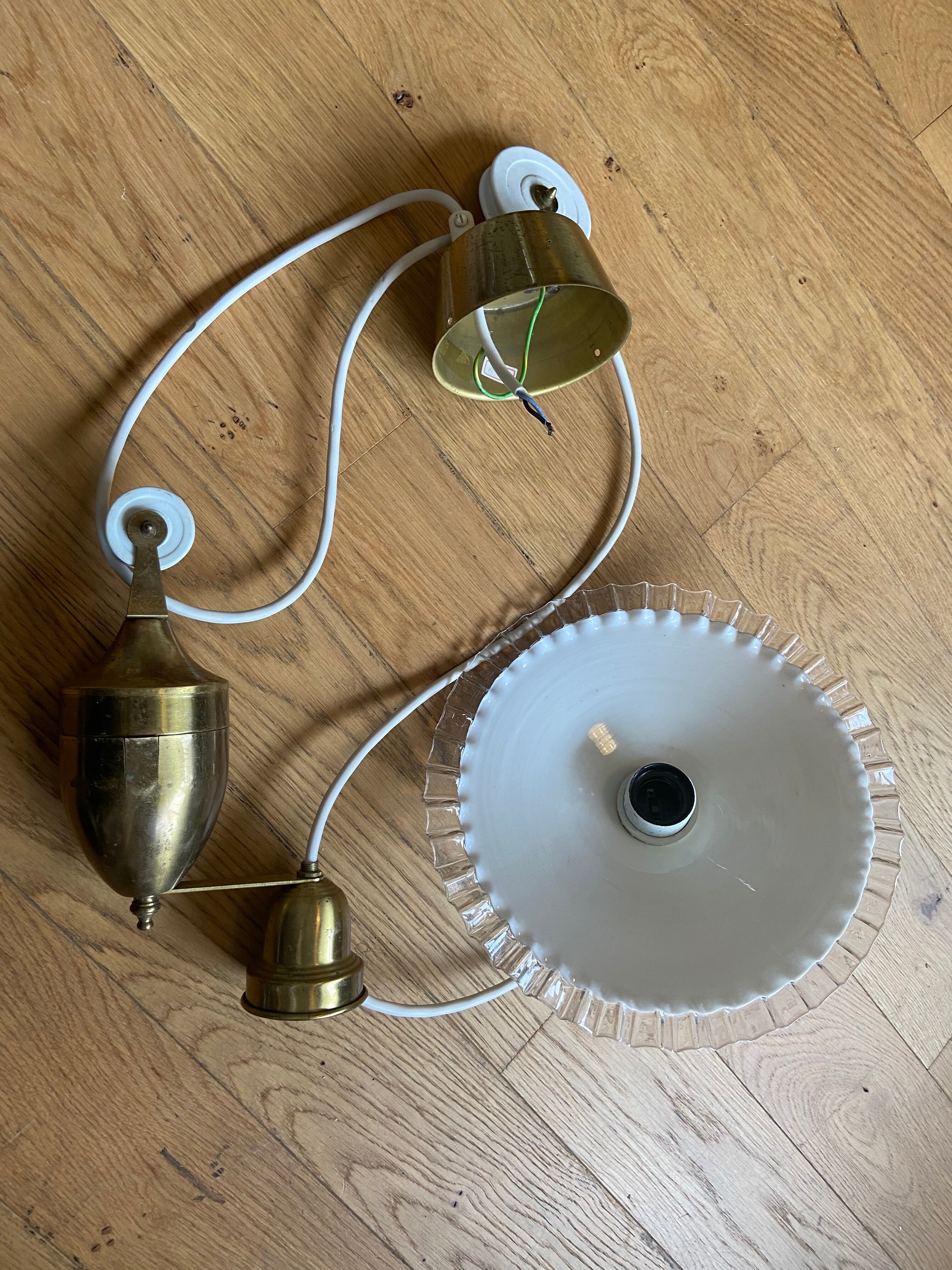 Pulley hanging lamp