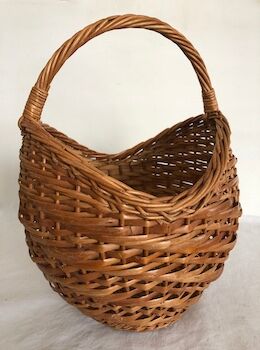 Woven wicker ball basket