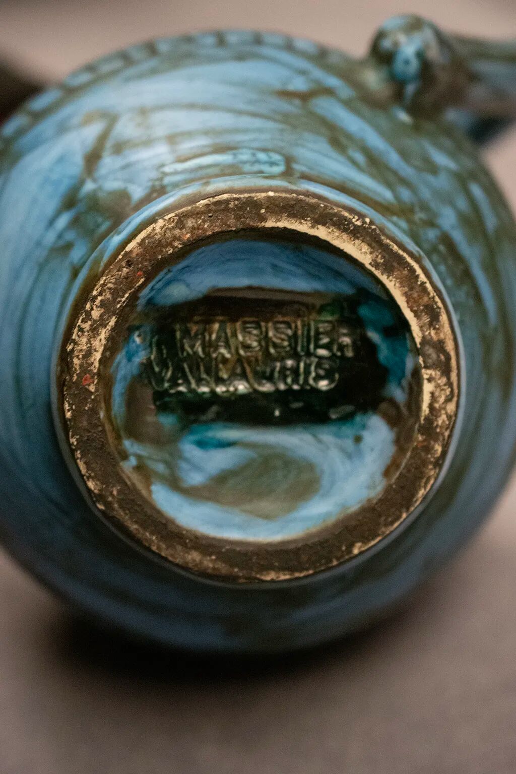 Blue ceramic pitcher with frieze by Jérôme Massier – Vallauris