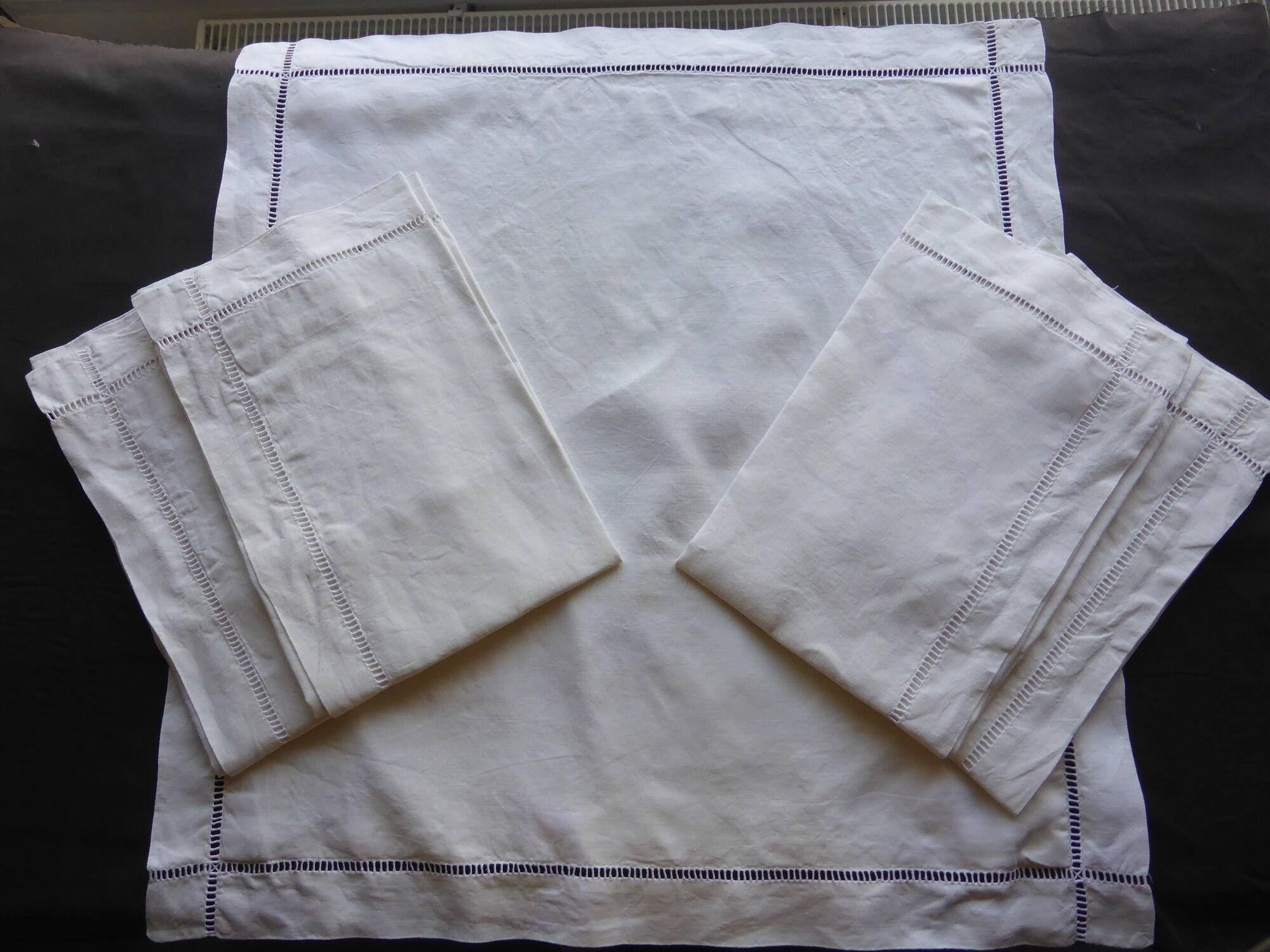 5 Antique pillowcases in embroidered linen days scale-59x61cm