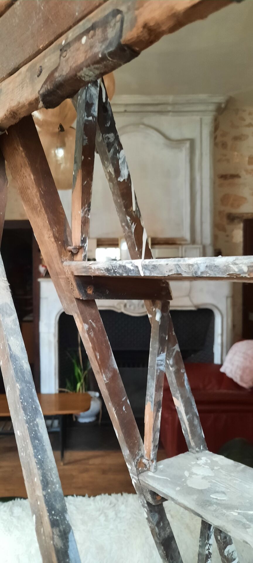 Painter's step ladder