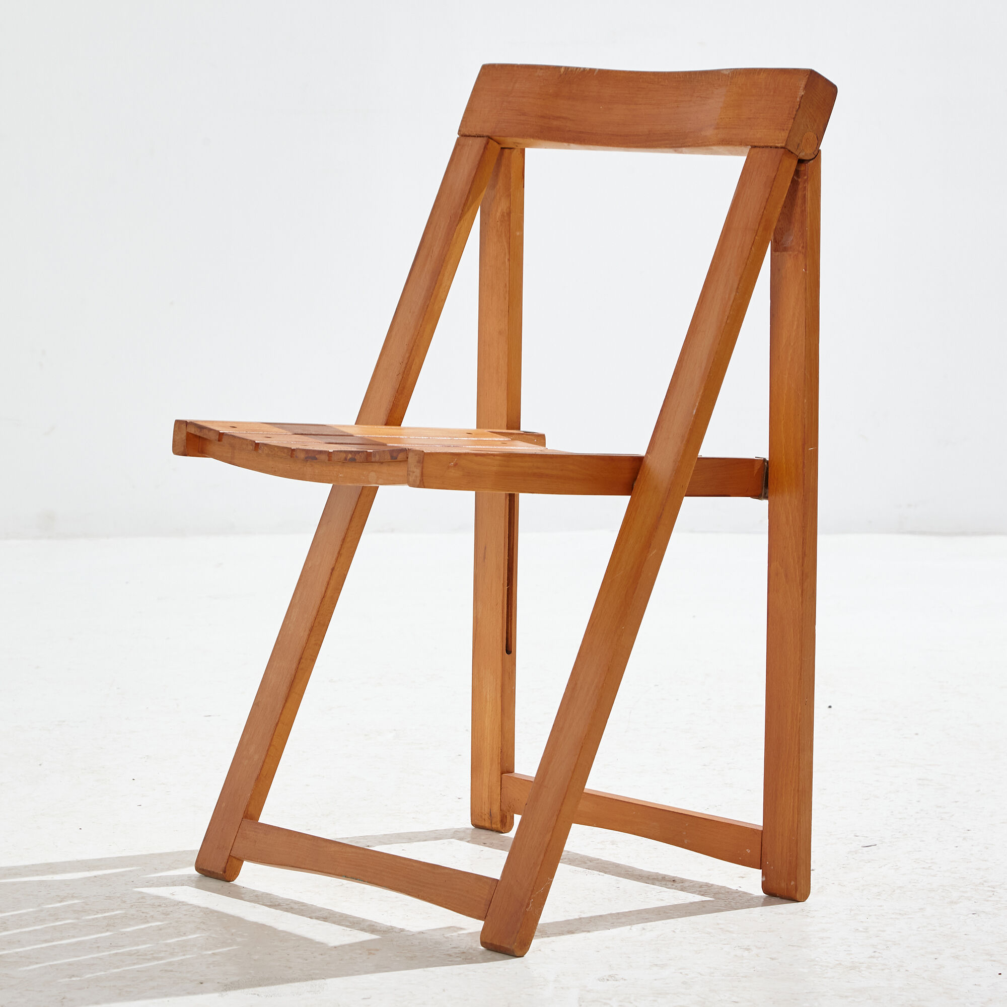 Chaises pliables en hêtre