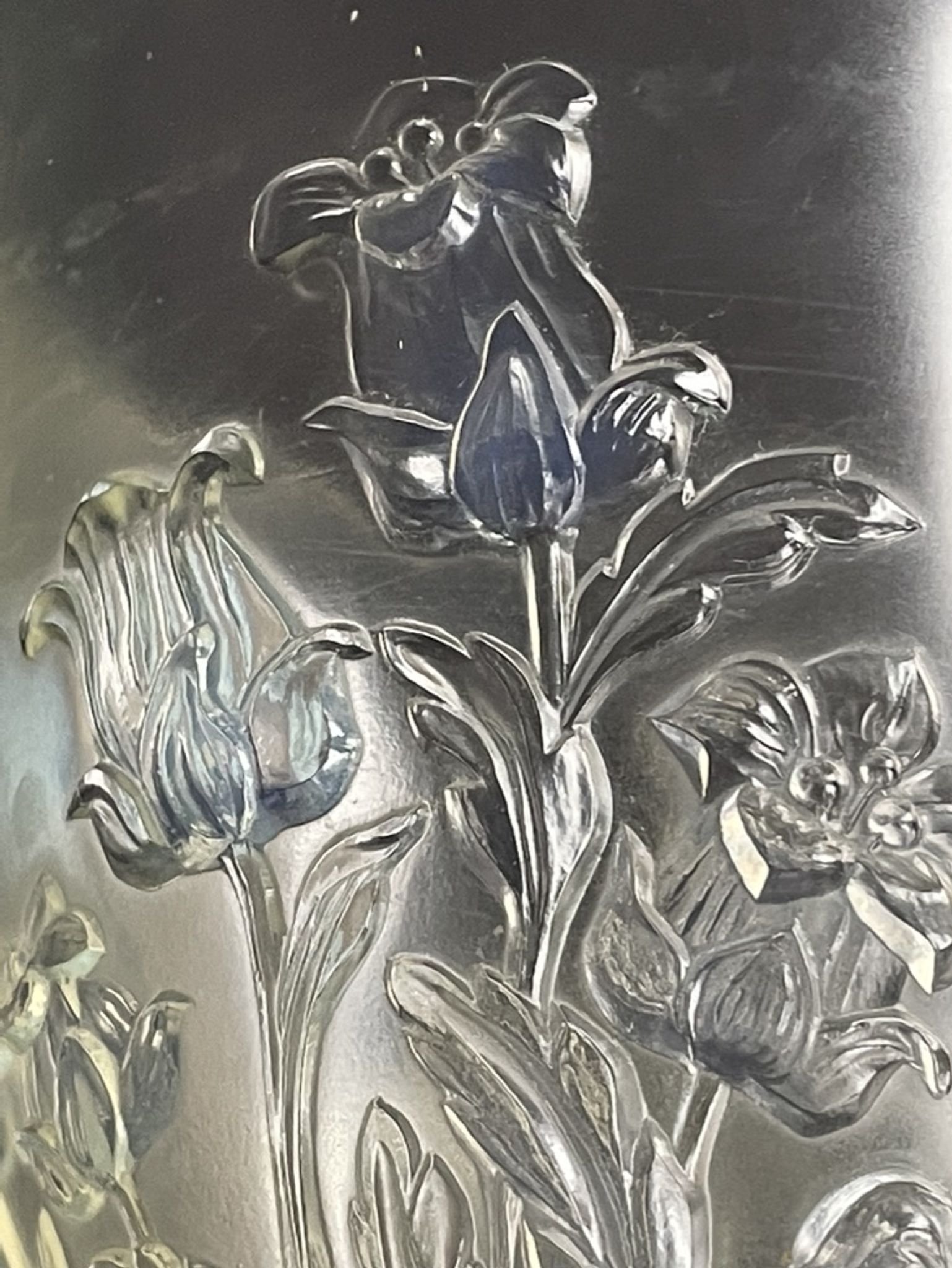 Large vase with 2 Art Deco handles signed Verlys