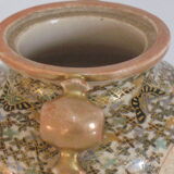 Tripod vase