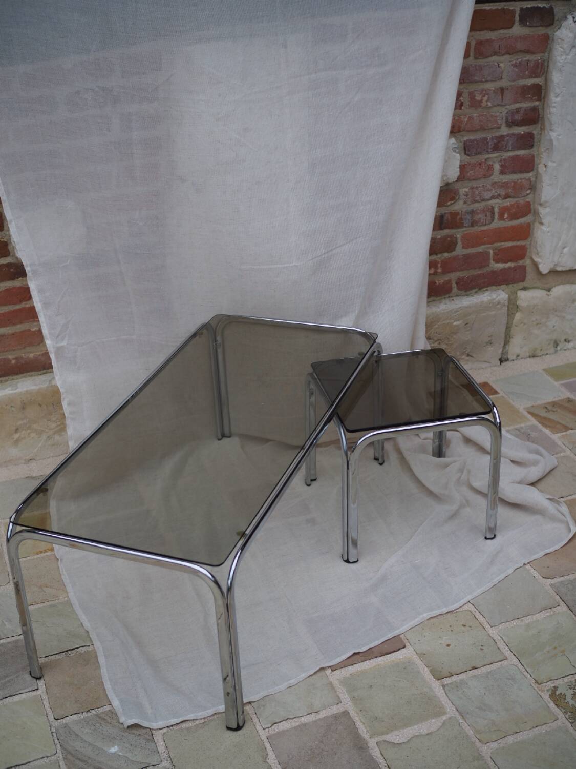 Chrome metal coffee table set