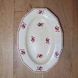 Plat en faience St Amand