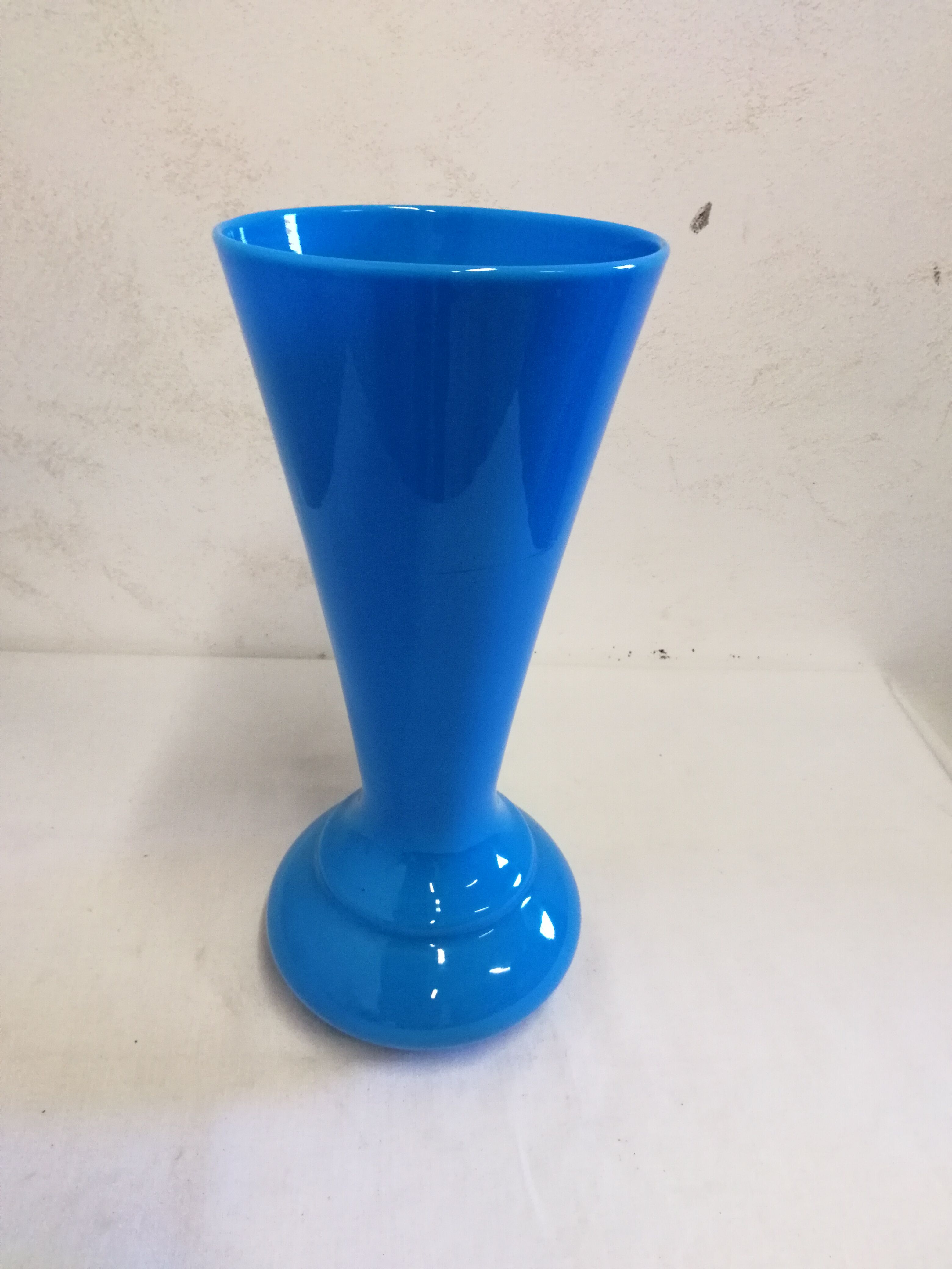 Vase en opaline