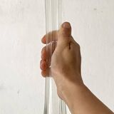 Paire de vases hauts anciens en verre transparent